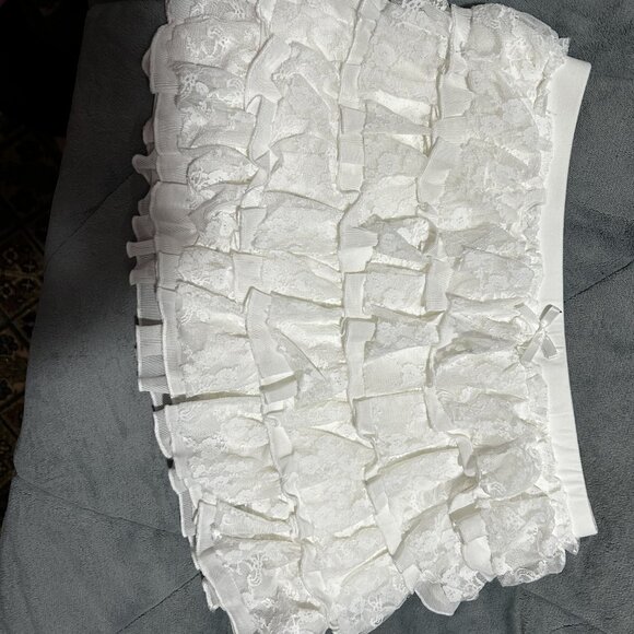 Love Poem White Lace Ruffle Mini Skort M NWOT | Cottagecore Coquette Boho - Picture 2 of 8